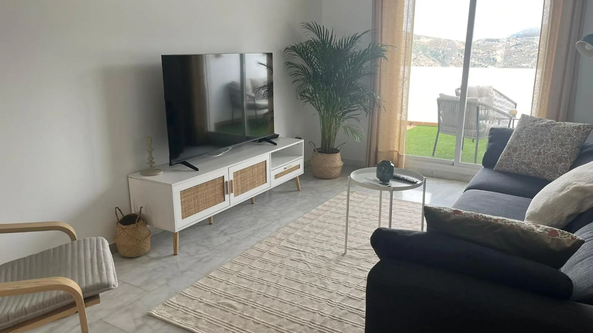 Apartamento Con Piscina Y Vistas - Cómpeta Appartamento